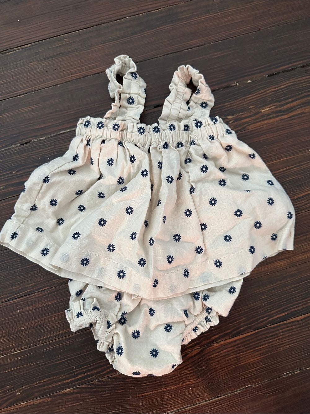 GAP Light Pink Floral Ruffle Diaper Cover Set